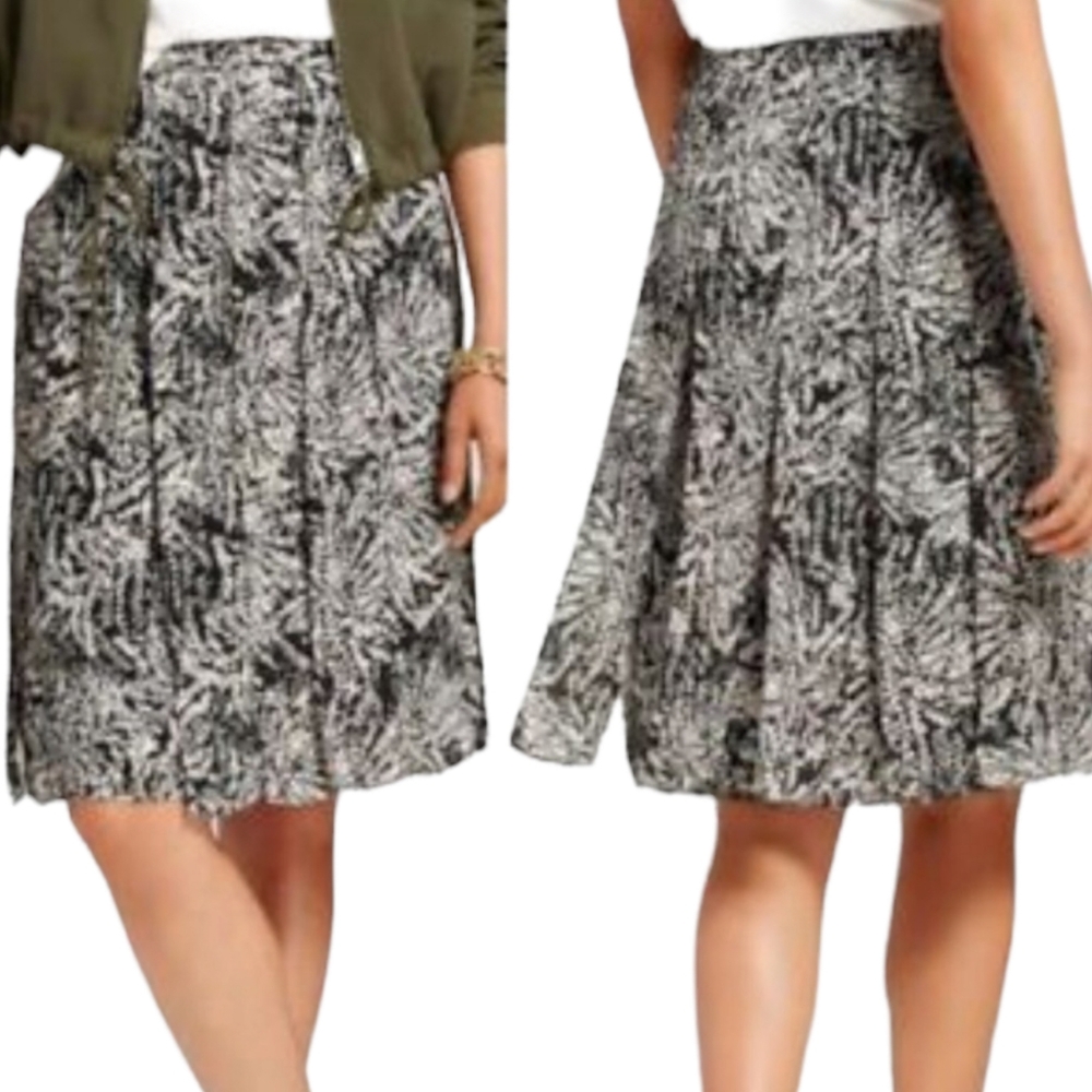 WHO WHAT WEAR Black Ivory Willow Print Car Wash Swing Skirt 6 (Small)